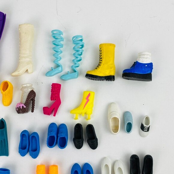 DC Comic Superhero Bat Girl Ever After High Madeline Single & Matching Shoe Lot - Picture 3 of 5